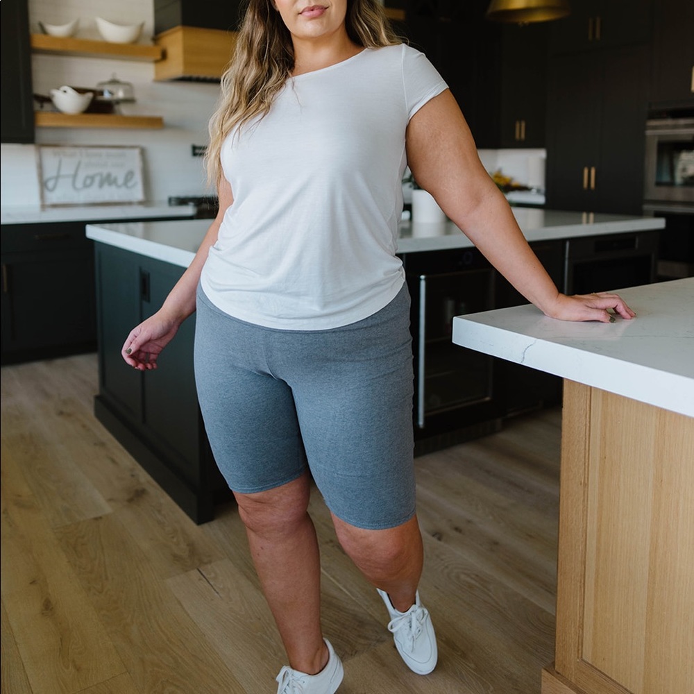 Aero Biker Shorts in Charcoal - Picture 2 of 15